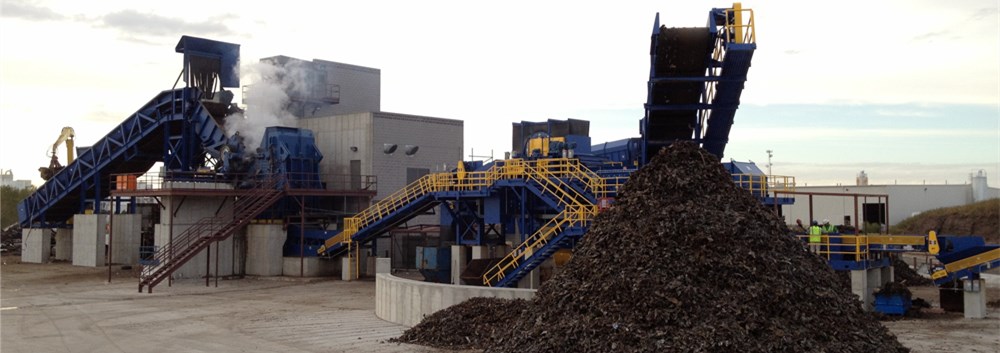 金屬粉碎機現(xiàn)場.jpg 金屬粉碎機現(xiàn)場.jpg